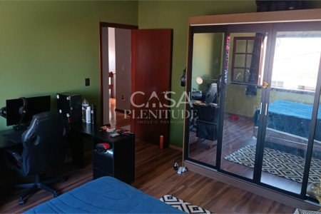 Casa à venda com 3 quartos, sendo 1 suíte,  em Jardim Americano, Sorocaba, SP