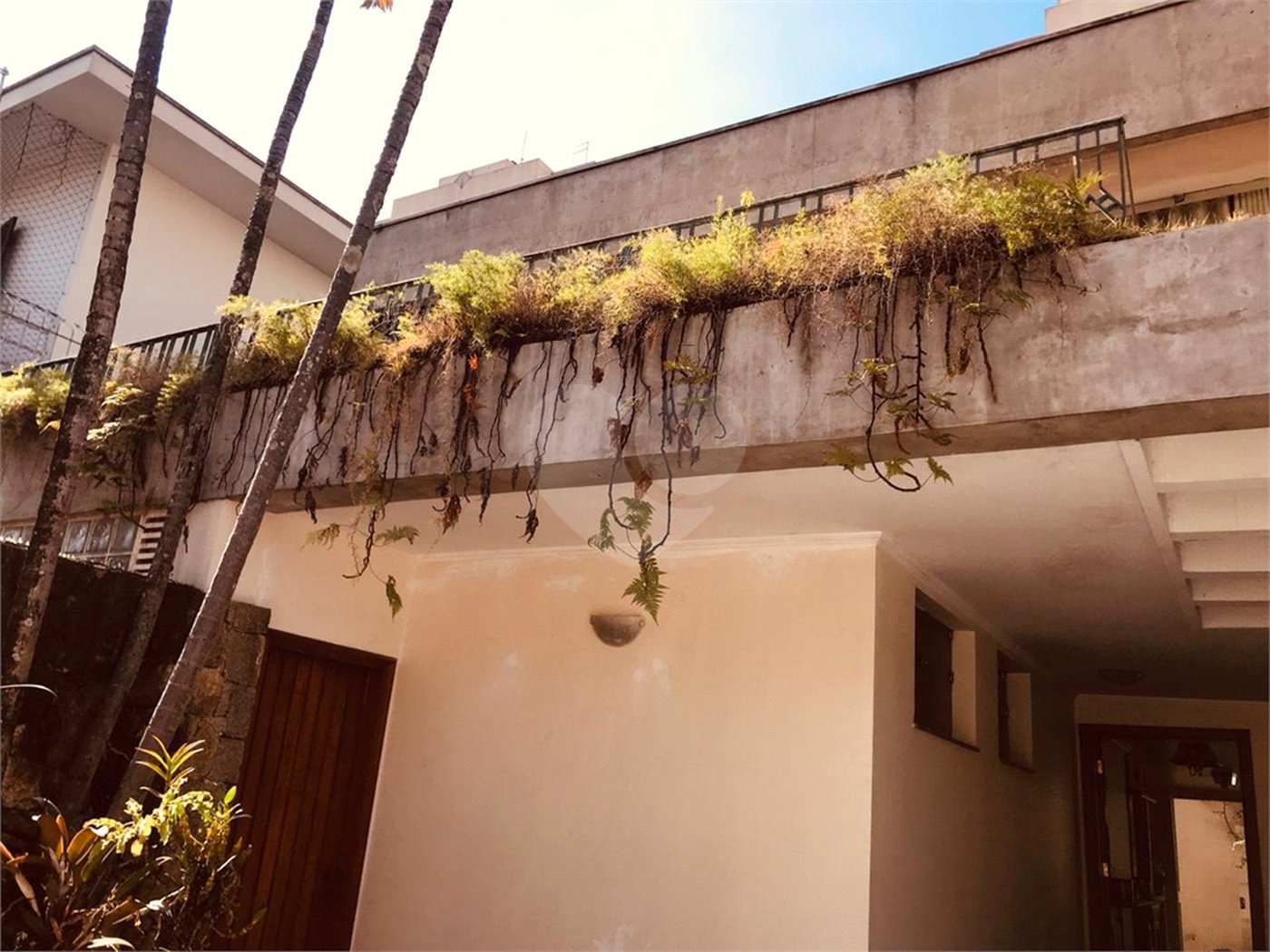 Casa à venda com 4 quartos, sendo 2 suítes, em Jardim das Vertentes, São Paulo, SP