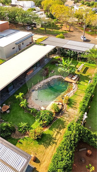 Casa à venda com 3 suítes no condomínio Primavera, Salto - SP