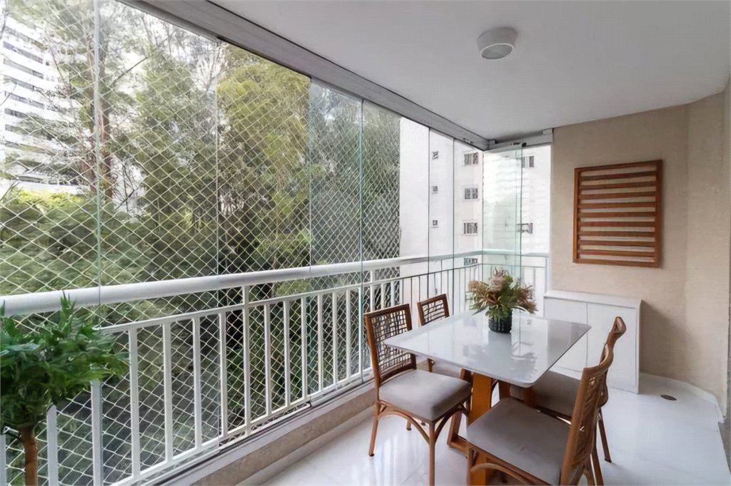 Apartamento à venda com 3 quartos, sendo 1 suíte, em Jardim das Vertentes, São Paulo, SP