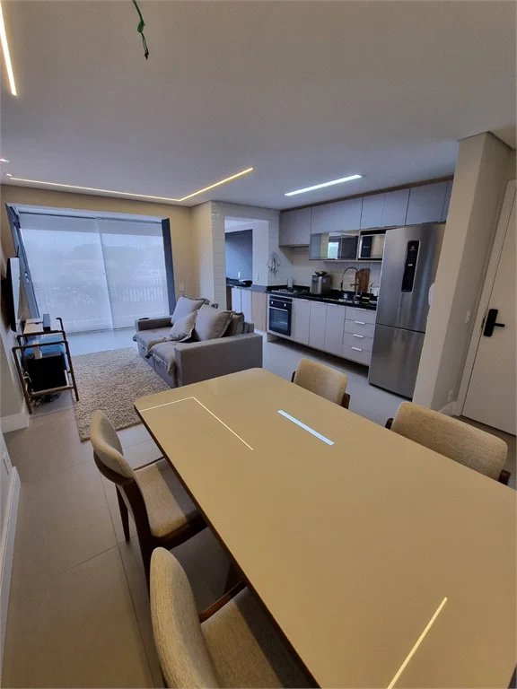 Apartamento à venda com 3 quartos, sendo 1 suíte, em Ferreira, São Paulo, SP
