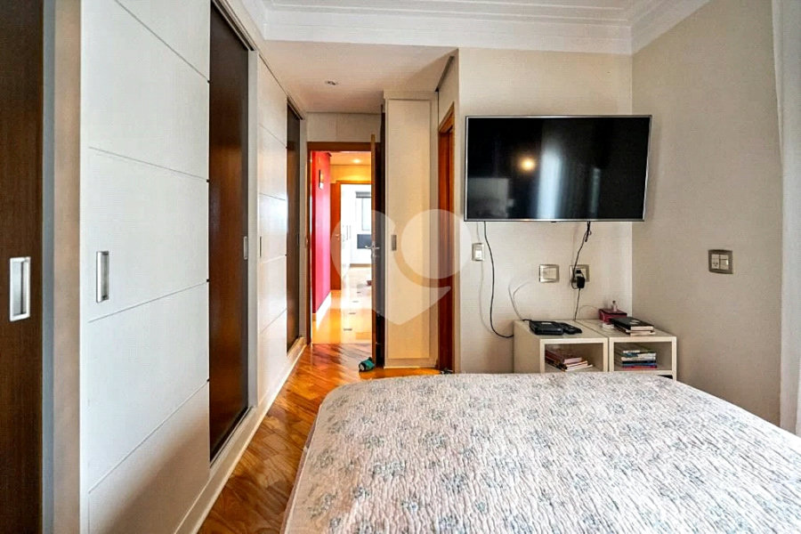 Apartamento à venda com 3 suítes em Tatuapé, São Paulo, SP