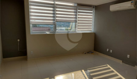 Sala à venda em Vila Mogilar, Mogi das Cruzes, SP