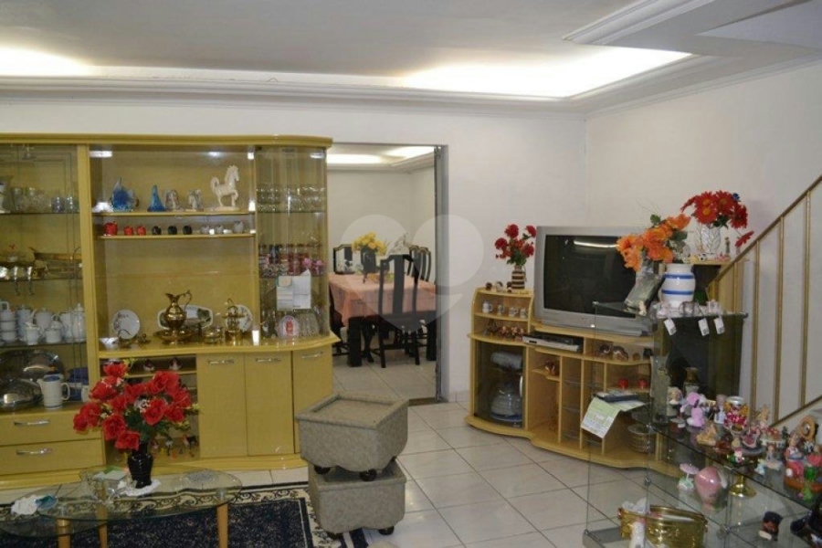Sobrado à venda com 4 quartos, sendo 1 suíte, em Imirim, São Paulo, SP