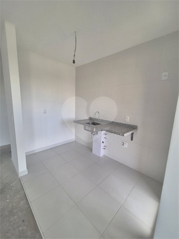 Apartamento à venda com 3 quartos, sendo 1 suíte, em Vila Anastácio, São Paulo, SP