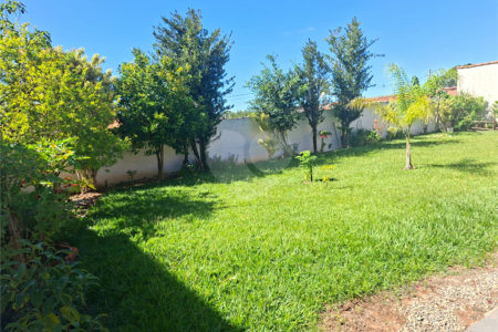 Casa à venda com 3 quartos, sendo 1 suíte,  em Tatetú, Alambari, SP