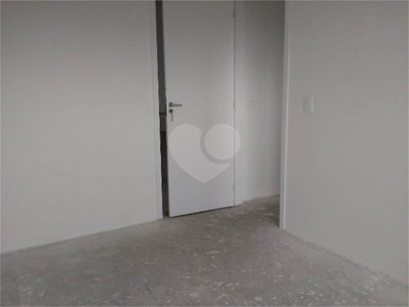 Apartamento à venda com 2 quartos, sendo 1 suíte,  em Vila Paiva, São Paulo, SP