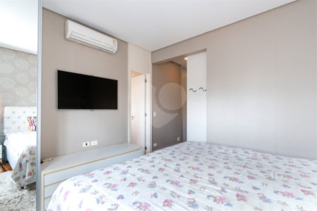 Apartamento à venda com 3 suítes em Vila Nova Conceição, São Paulo, SP
