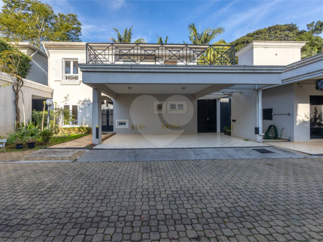 Casa à venda com 4 suítes no condomínio Saint Germain, São Paulo - SP