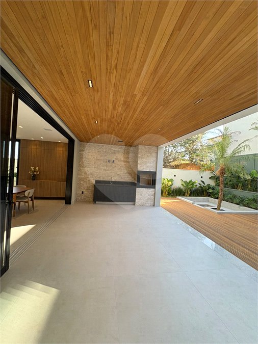 Casa à venda com 4 suítes no condomínio Villa Borghese, Indaiatuba - SP