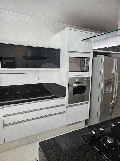 Apartamento à venda com 3 quartos, sendo 1 suíte,  em Itaim Bibi, São Paulo, SP