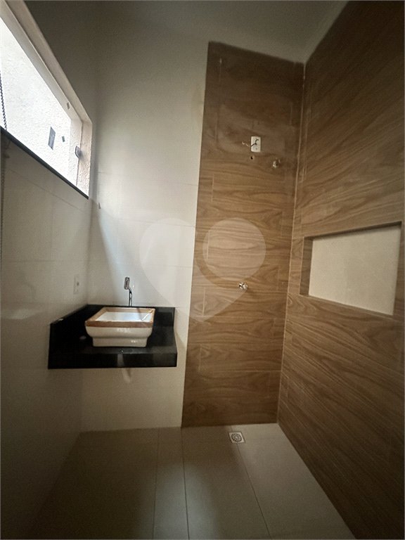 Casa à venda com 3 quartos, sendo 1 suíte,  em Ipê, Três Lagoas, MS