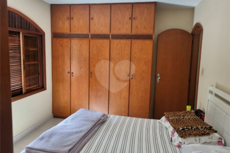 Sobrado à venda com 3 quartos, sendo 1 suíte, em Jardim Franca, São Paulo, SP