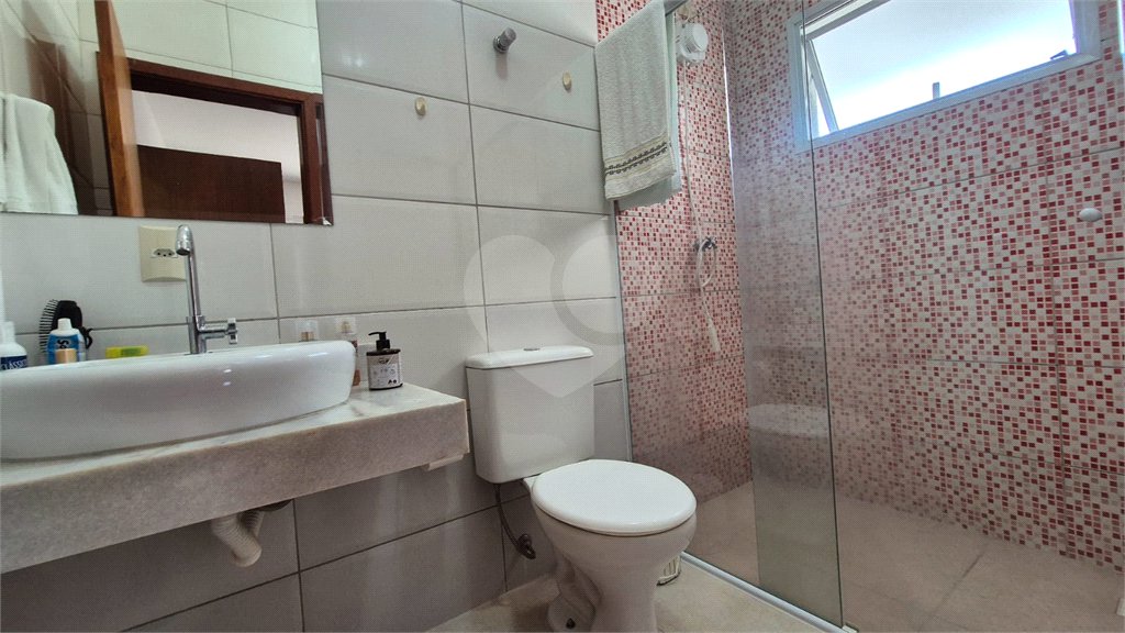 Casa à venda com 5 quartos, sendo 4 suítes, no condomínio Terras de Lucas, Sorocaba - SP