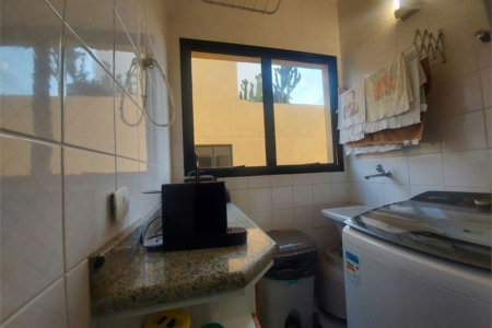 Apartamento Residencial à venda, Enseada, Guarujá - AP0517.