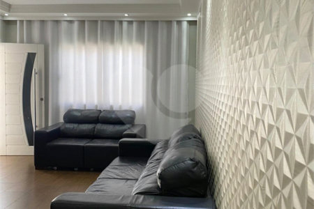 Casa à venda com 3 quartos, sendo 1 suíte, em Jardim Márcia, Suzano, SP