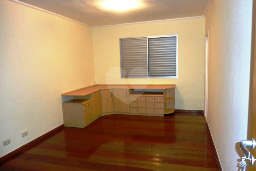 Apartamento à venda com 4 quartos, sendo 1 suíte,  em Santana, São Paulo, SP
