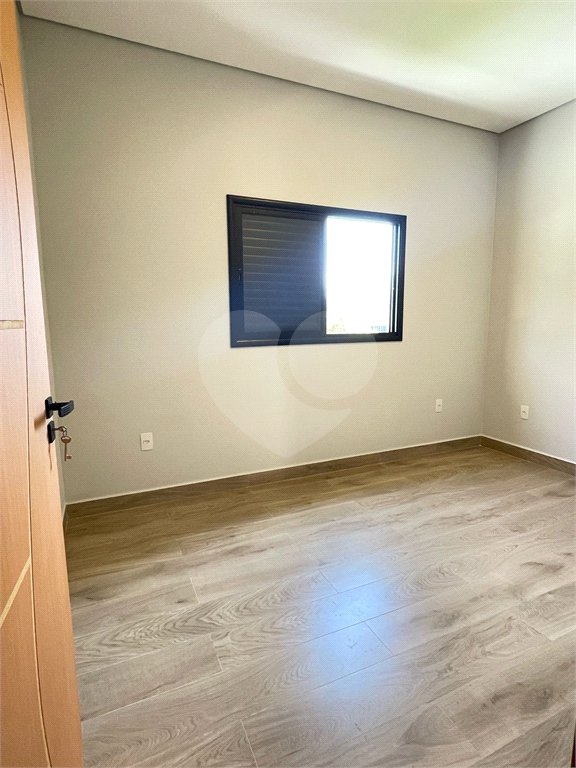 Casa à venda com 3 quartos, sendo 1 suíte, no condomínio Horto Florestal Iii, Sorocaba - SP