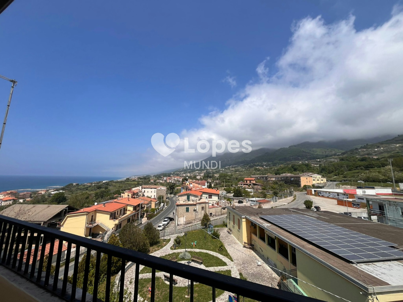 Apartamento com 2 quartos à venda em San Lucido, Itália – Vista para o mar e perto da praia