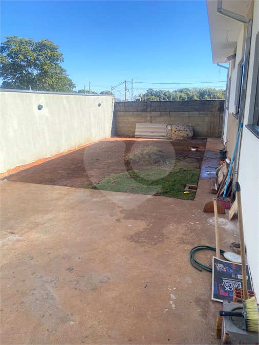Casa à venda com 3 quartos, sendo 1 suíte, no condomínio Residencial Alto da Boa Vista, Araraquara - SP