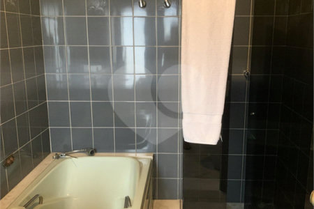 Sobrado à venda com 4 quartos, sendo 3 suítes, em Planalto Paulista, São Paulo, SP