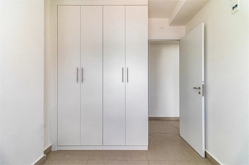 Apartamento à venda com 3 quartos, sendo 1 suíte, em Vila Anastácio, São Paulo, SP