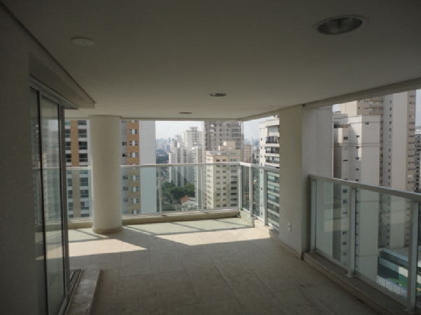 Apartamento à venda com 3 suítes em Campo Belo, São Paulo, SP