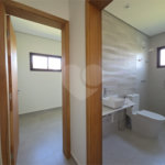 Casa à venda com 4 quartos, sendo 3 suítes, no condomínio Village Ipanema 2, Araçoiaba da Serra - SP