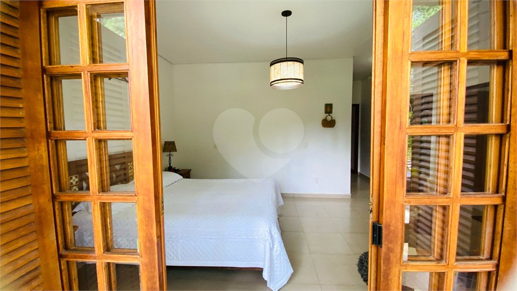 Casa à venda com 3 suítes em Dos Finco, São Bernardo do Campo, SP