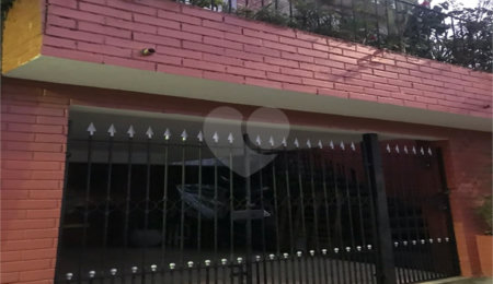 Sobrado à venda com 3 quartos, sendo 1 suíte,  em Vila Gustavo, São Paulo, SP