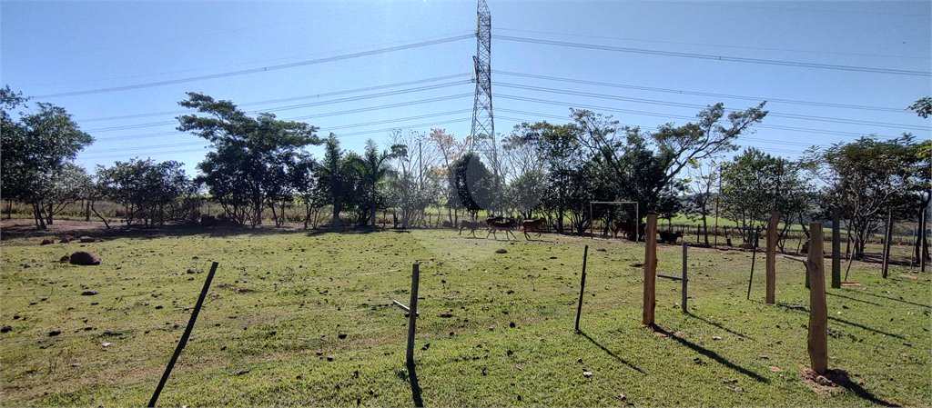 Sítio à venda com 2 suítes em Buru, Salto, SP