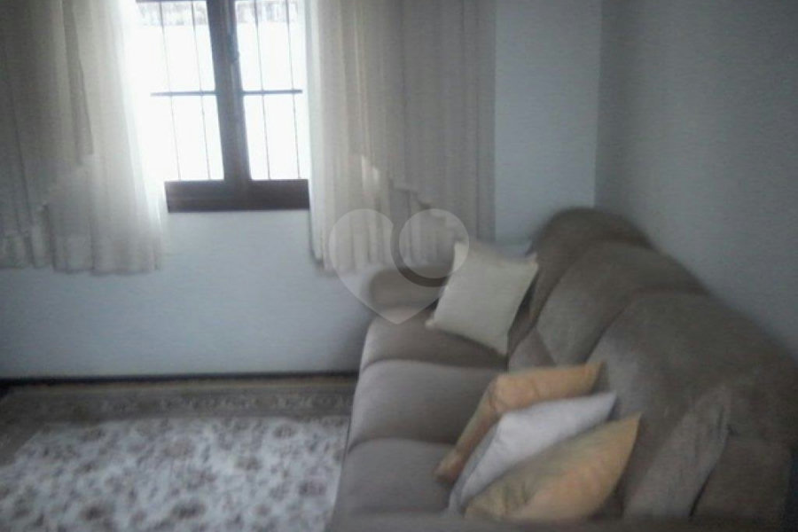 Casa Térrea à venda com 4 quartos, sendo 2 suítes,  em Vila Mazzei, São Paulo, SP