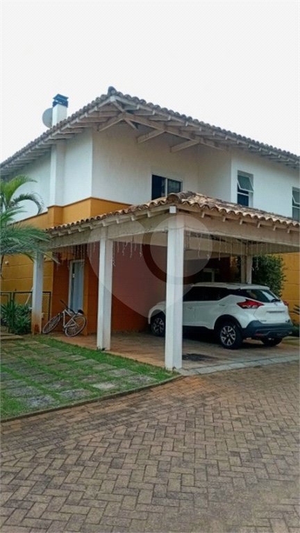 Casa à venda com 4 quartos, sendo 2 suítes, no condomínio Canamari, São Paulo - SP
