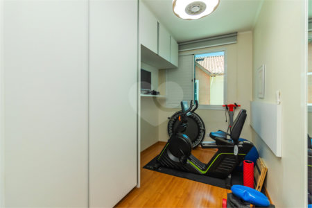 Casa à venda com 3 quartos, sendo 1 suíte, no condomínio Villaggio Di Firenze, São Paulo - SP
