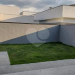Casa à venda com 3 quartos, sendo 1 suíte,  no condomínio Terras do Vale, Caçapava - SP