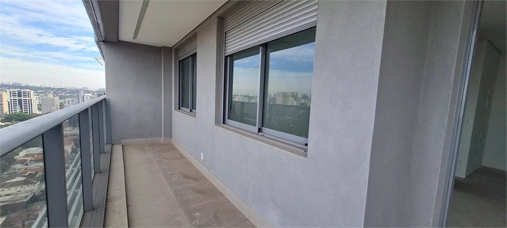 Apartamento à venda com 2 quartos, sendo 1 suíte, em Pinheiros, São Paulo, SP