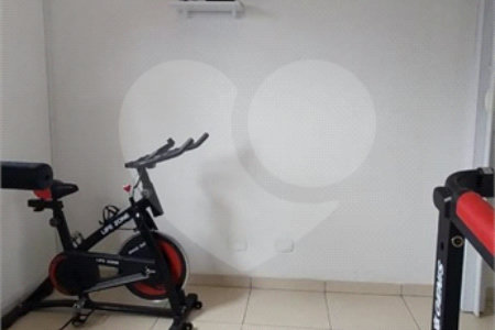 Sobrado à venda com 3 quartos, sendo 1 suíte,  em Jardim Regis, São Paulo, SP