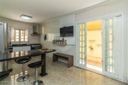 Sobrado à venda com 3 quartos, sendo 1 suíte, em Jardim Franca, São Paulo, SP