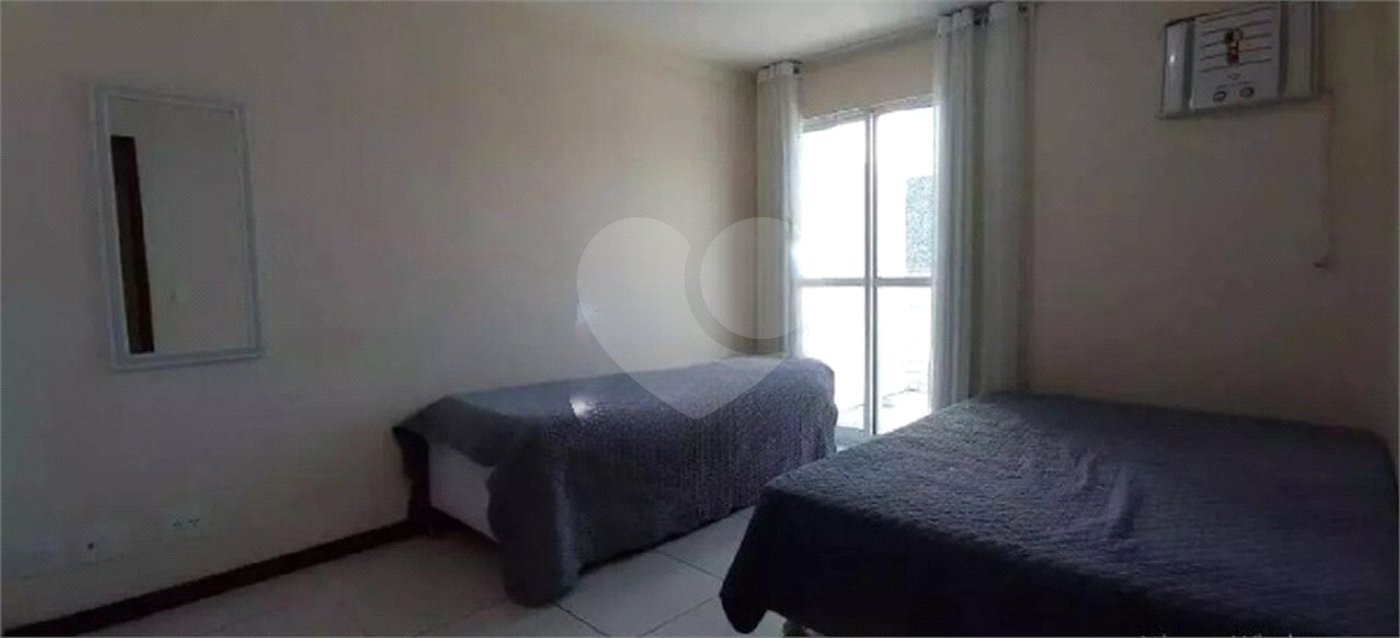 Cobertura à venda com 4 quartos, sendo 2 suítes,  em Algodoal, Cabo Frio, RJ