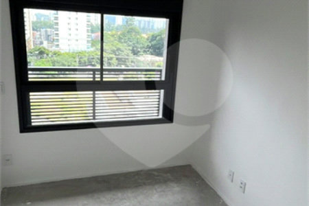 Apartamento à venda com 3 quartos, sendo 1 suíte, em Alto da Boa Vista, São Paulo, SP