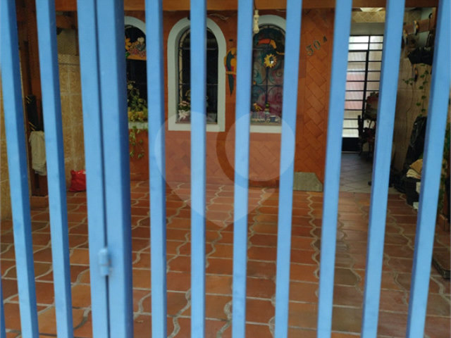 Sobrado à venda com 3 quartos, sendo 1 suíte,  em Tremembé, São Paulo, SP
