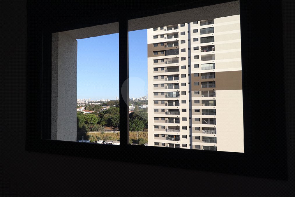 Apartamento à venda com 3 quartos, sendo 1 suíte, em Vila Anastácio, São Paulo, SP