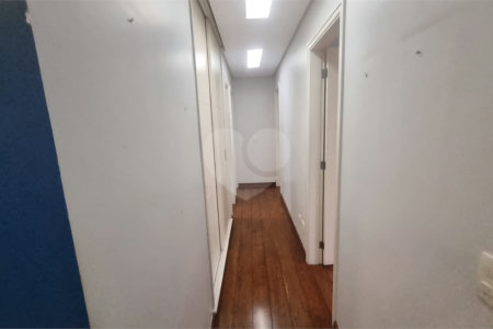 Apartamento à venda com 3 quartos, sendo 1 suíte,  em Indianópolis, São Paulo, SP