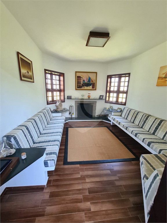 Chácara à venda com 4 quartos, sendo 2 suítes, em Parque Valinhos, Valinhos, SP
