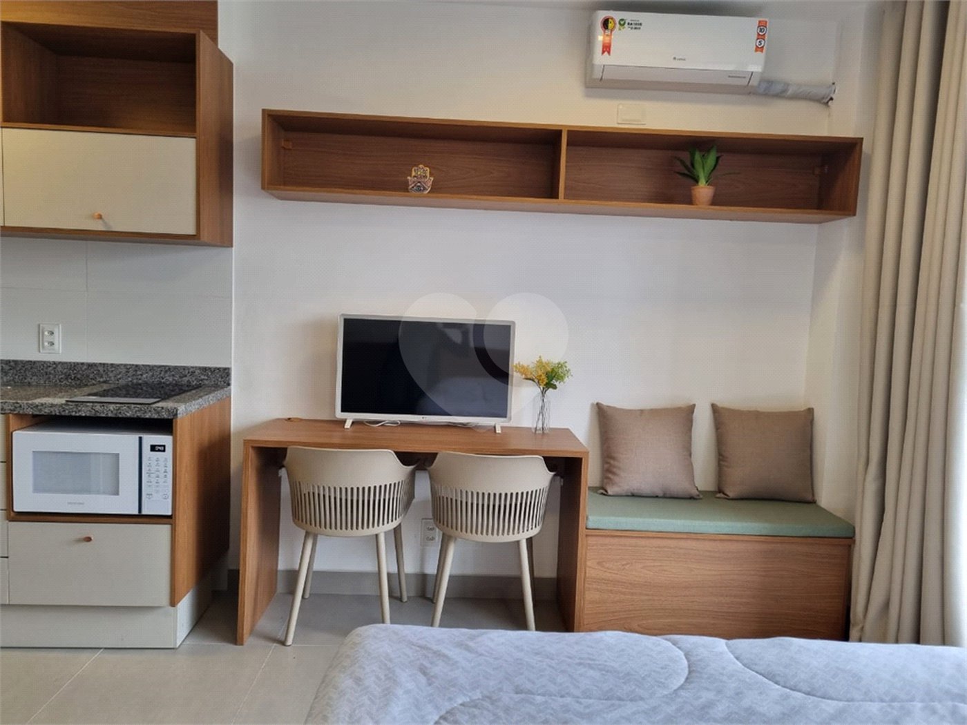 Apartamento à venda ou para alugar com 1 quarto em Pinheiros, São Paulo, SP