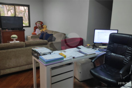 Apartamento à venda com 4 quartos, sendo 2 suítes, em Vila Olímpia, São Paulo, SP