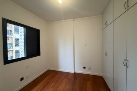 Apartamento à venda com 3 suítes em Vila Suzana, São Paulo, SP