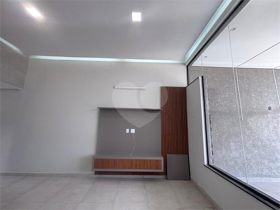 Casa à venda com 3 quartos, sendo 1 suíte, no condomínio Vilagio Wanel, Sorocaba - SP