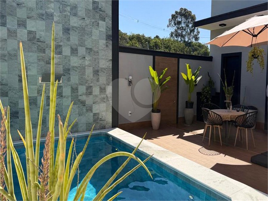 Casa à venda ou para alugar com 3 suítes no condomínio London Park, Indaiatuba - SP