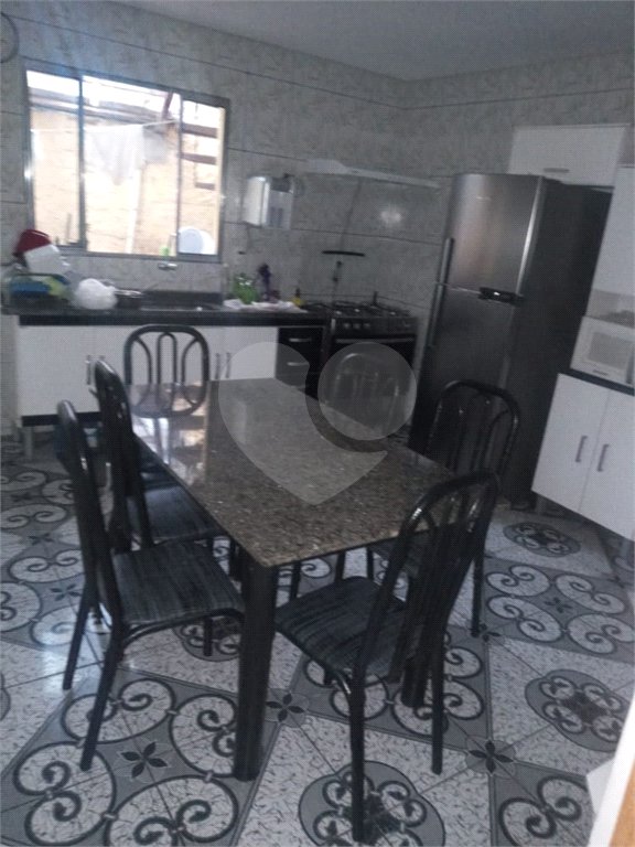 Sobrado à venda com 3 quartos no Brasilândia, São Paulo, SP
